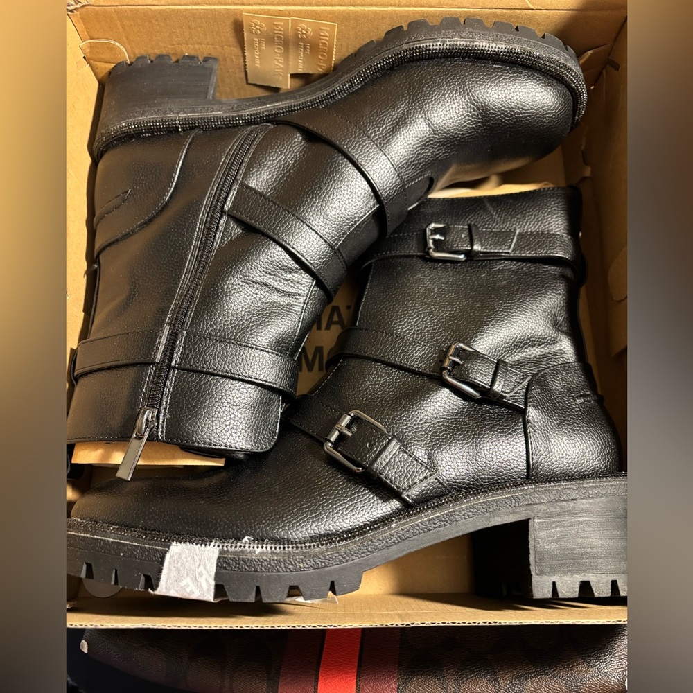 Kenneth Cole Reaction Leather boots, new w/tags